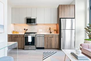 1125 W Van Buren St - Photo 1 of 1