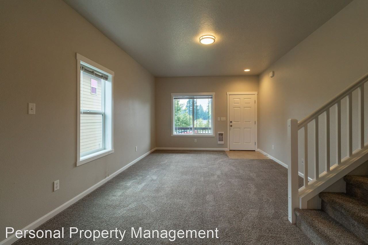 5010 Ne 29th Ave - Photo 3 of 19