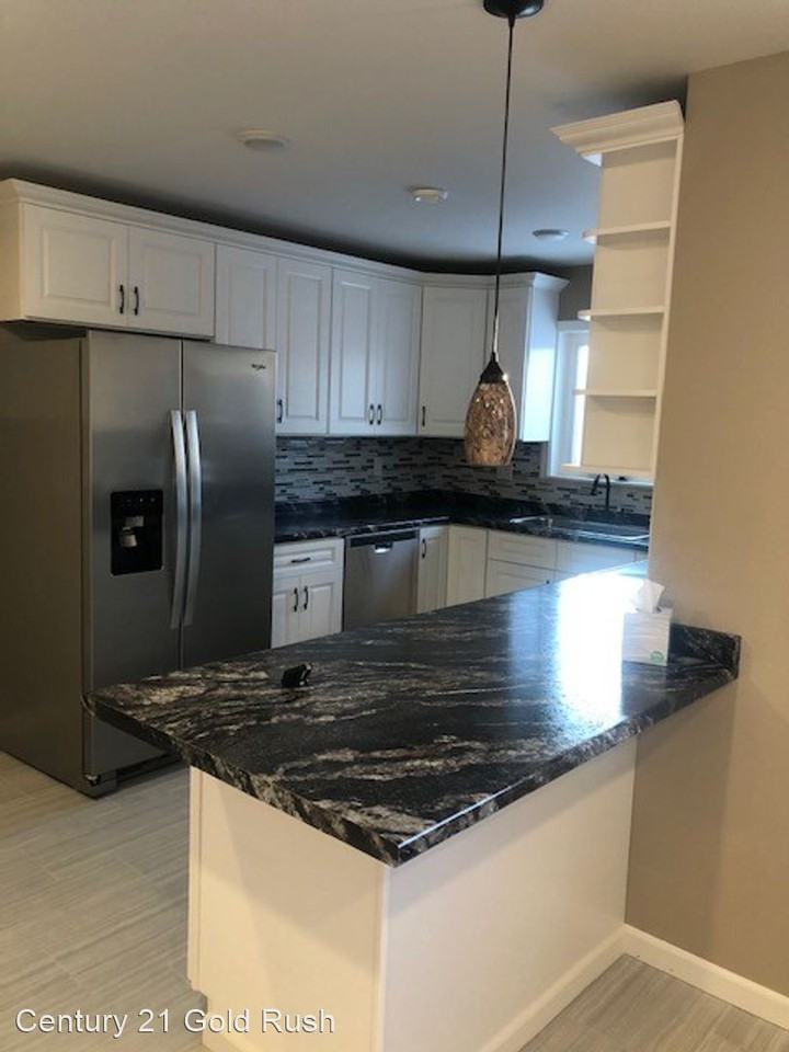 483 Spence Ave - Photo 2 of 15