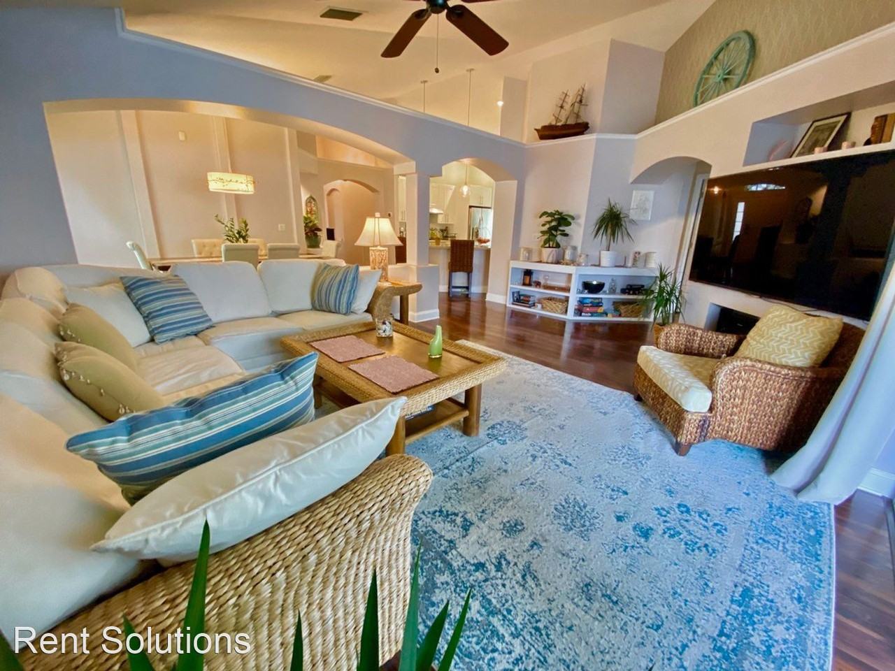 10121 Somersby Dr - Photo 2 of 30