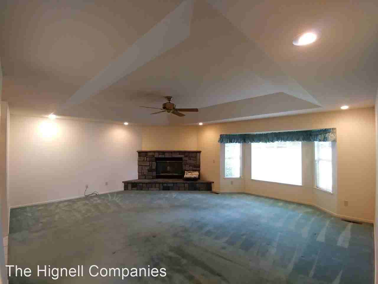 4135 Saratoga Dr - Photo 3 of 23