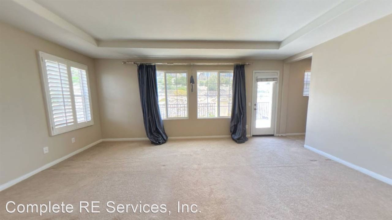 12558 Del Rey Dr - Photo 2 of 12