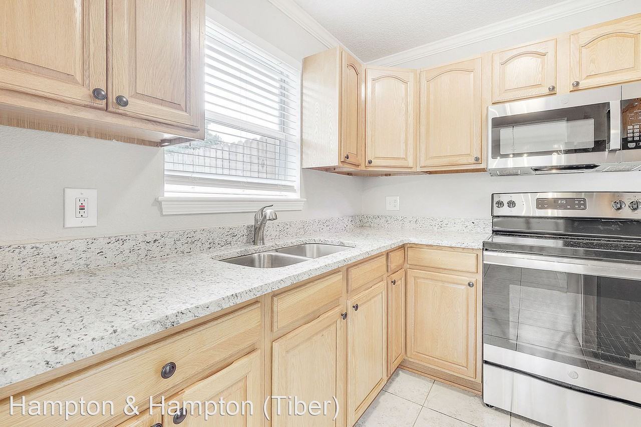 2914 Stonehurst Rd W - Photo 3 of 14