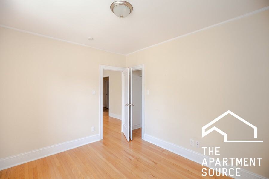 1941 Kenilworth Ave #4S - Photo 4 of 7