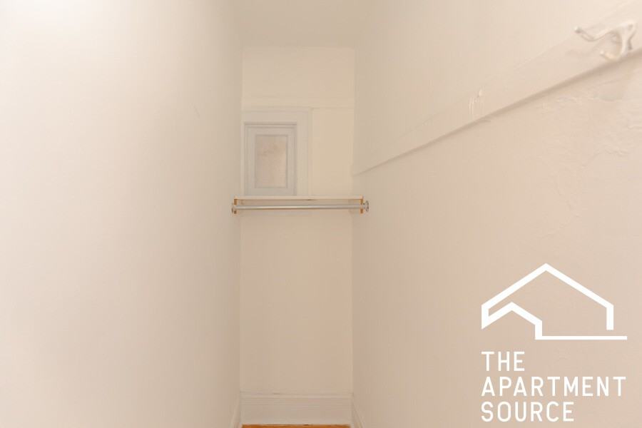 1941 Kenilworth Ave #4S - Photo 5 of 7