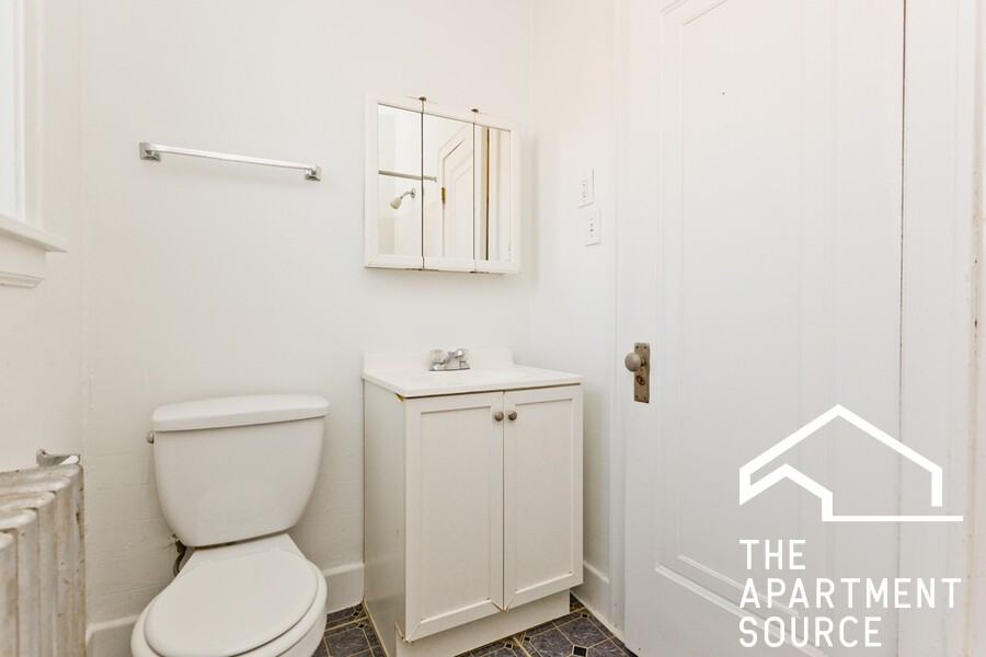 7542 Adams St #2M - Photo 4 of 12