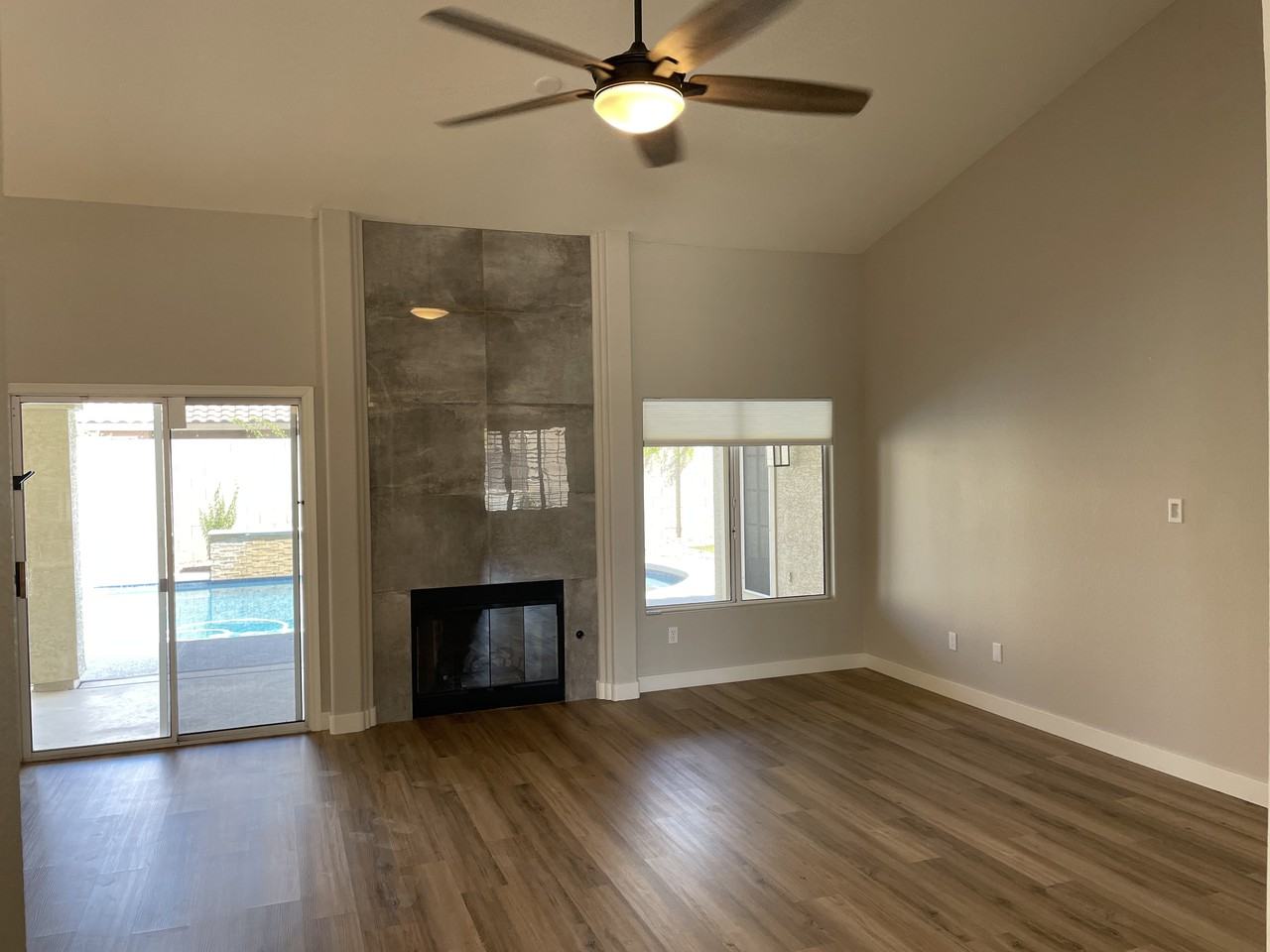 4621 E Fernwood Ct - Photo 7 of 35