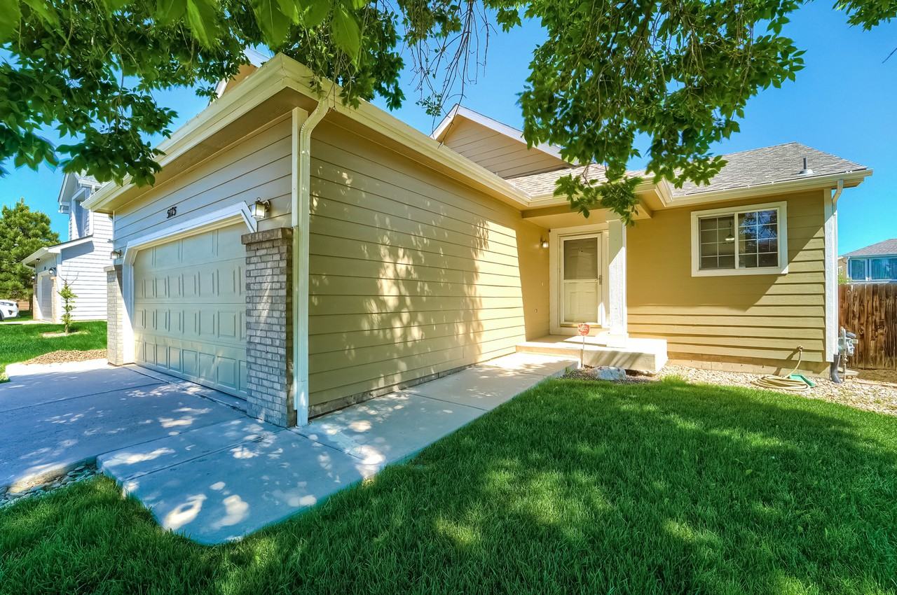 5175 E 119th Pl - Photo 2 of 29