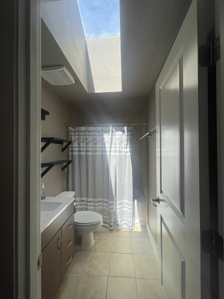 649 Bavarian Ln Se - Photo 7 of 13