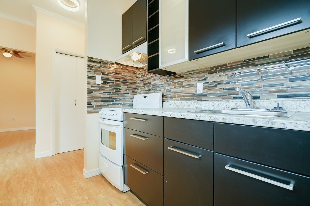 1383 Queen St E #102