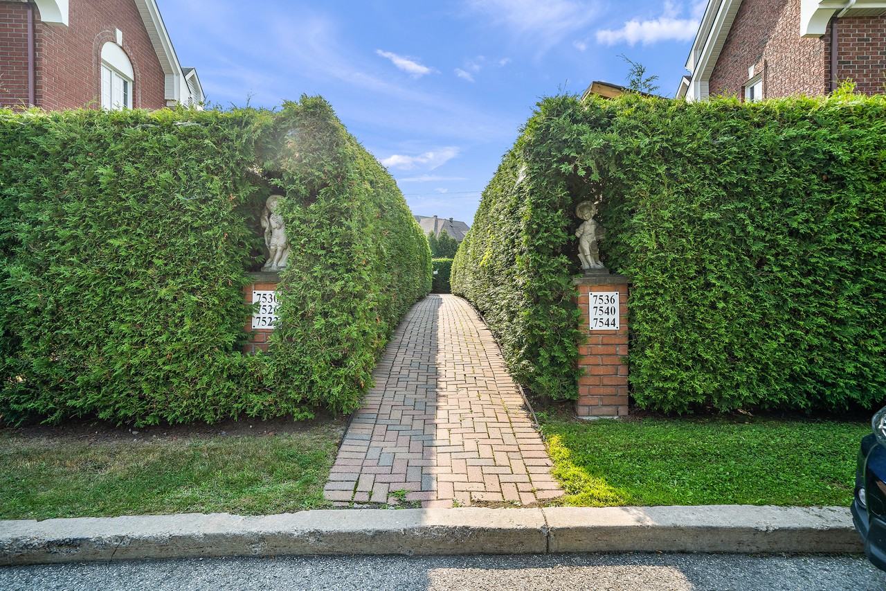 7522 Boulevard Henri Bourassa - Photo 2 of 18