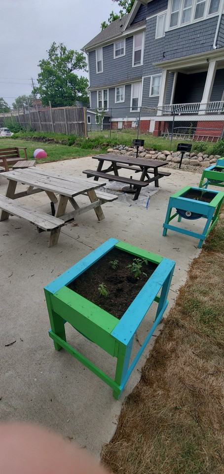 1600 Oakland Avenue - Photo 6 of 11