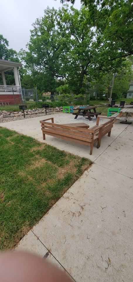 1600 Oakland Avenue - Photo 3 of 11