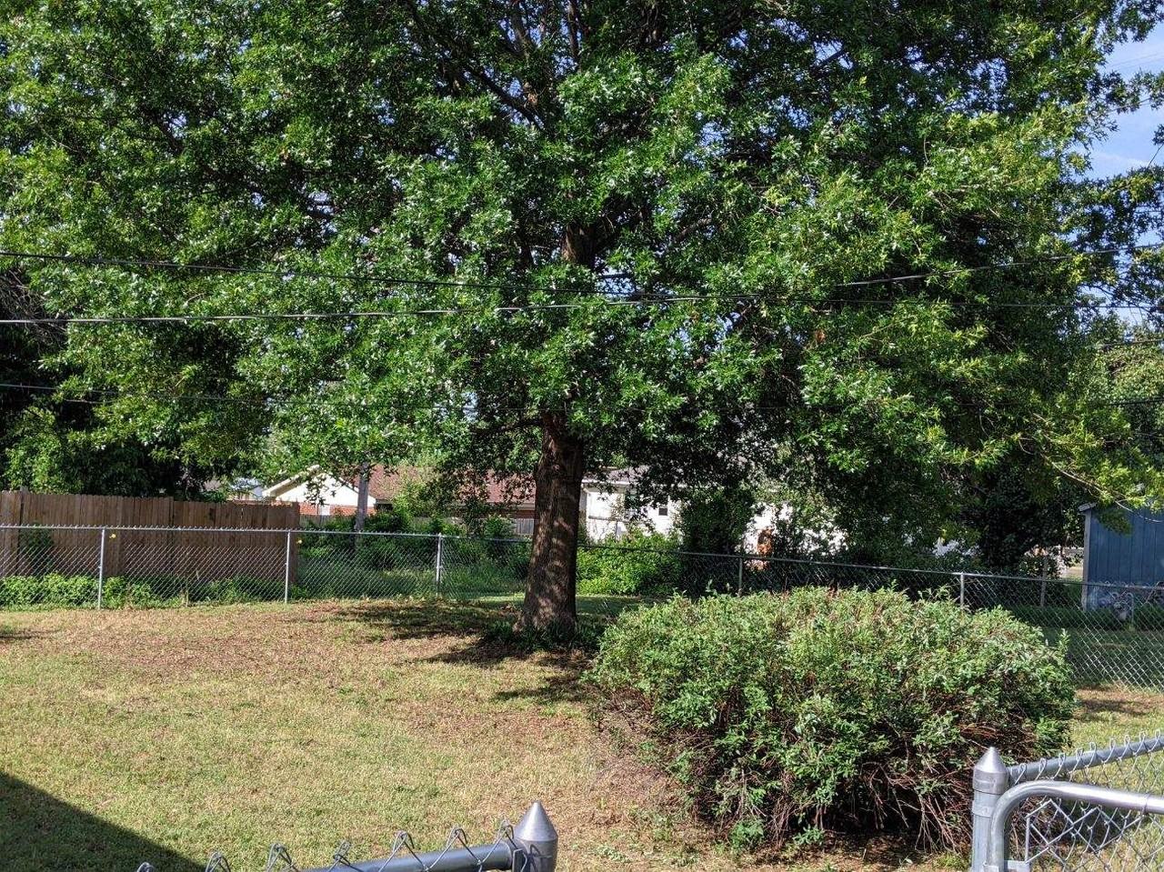 230 S Burdick St #1 - Photo 2 of 7