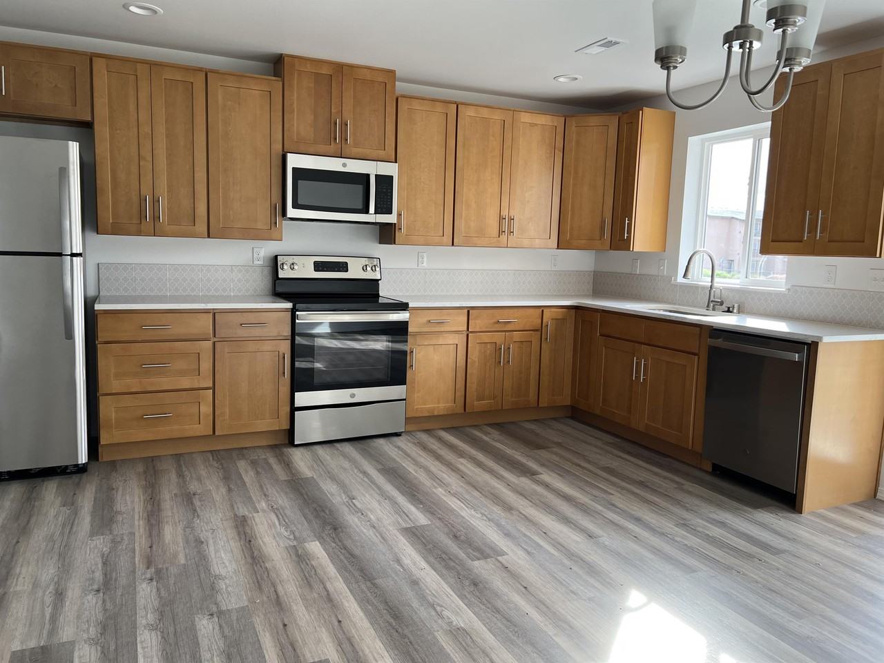 2821 W Marina Dr #5 - Photo 3 of 30