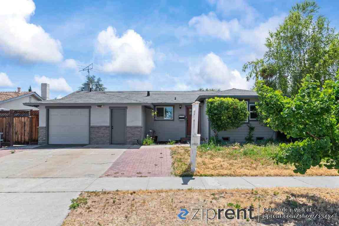 6024 Pineland Ave - Photo 2 of 22