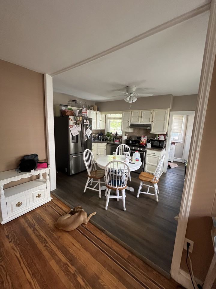 7526 Bingham St - Photo 2 of 2