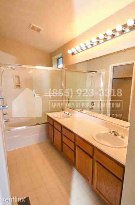 124 Northampton Ln - Photo 2 of 5