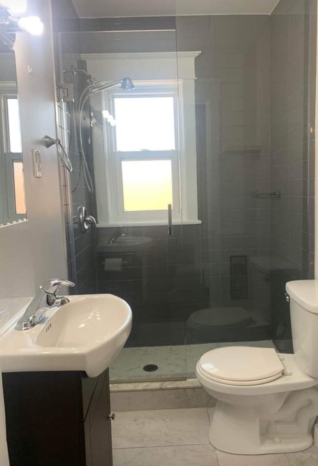 74 Kenilworth Avenue South - Photo 2 of 8