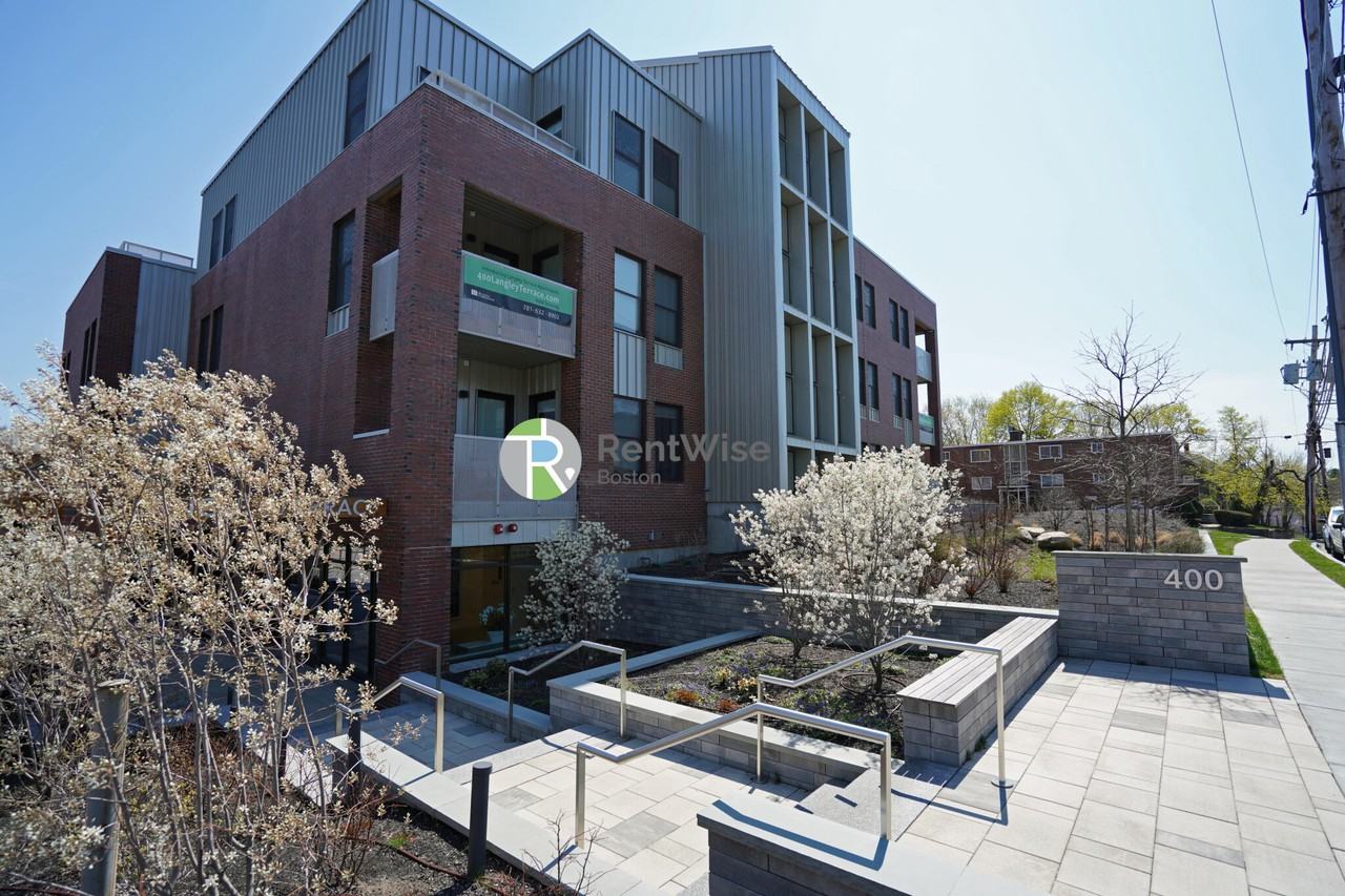 400 Langley Rd #207 - Photo 7 of 16