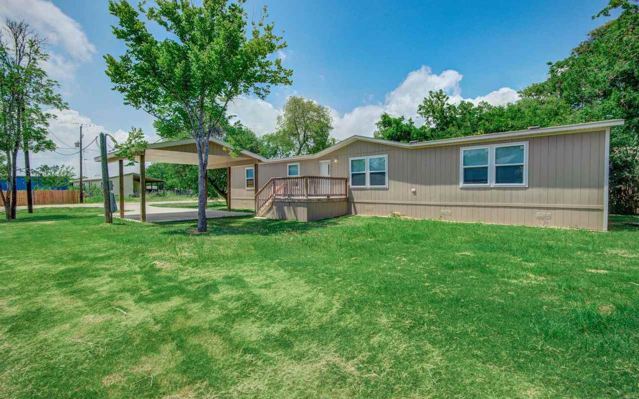 335 4th Street - Photo 3 of 45