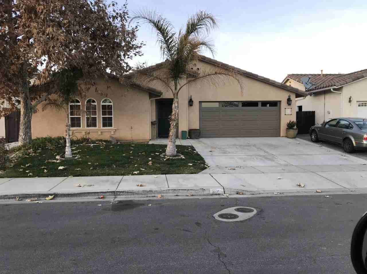 323 Ladrillos Way - Photo 3 of 7