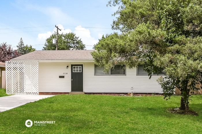 3230 Vanderberg Ave - Photo 2 of 16