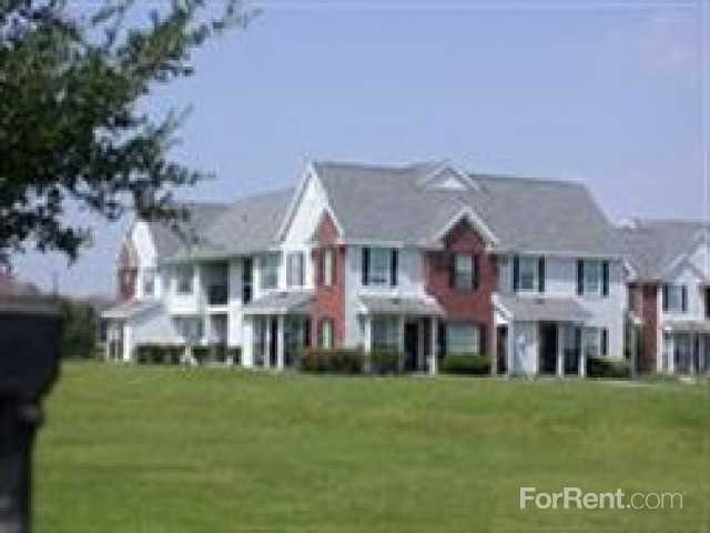 Park Village Apartments - Photo 2 of 5