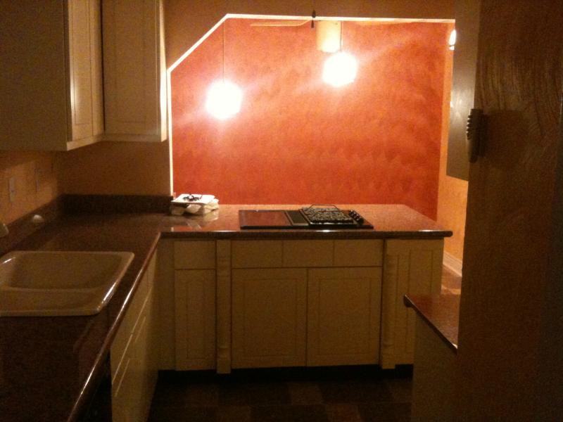 6921 Warwick Boulevard - Photo 4 of 7