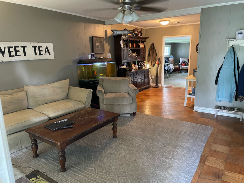 111 Thomas St - Photo 2 of 9