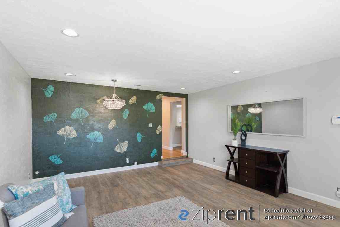 39668 Banyan Tree Rd - Photo 2 of 25