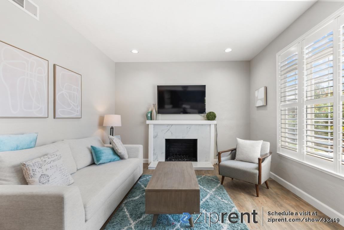 39668 Banyan Tree Rd - Photo 3 of 25