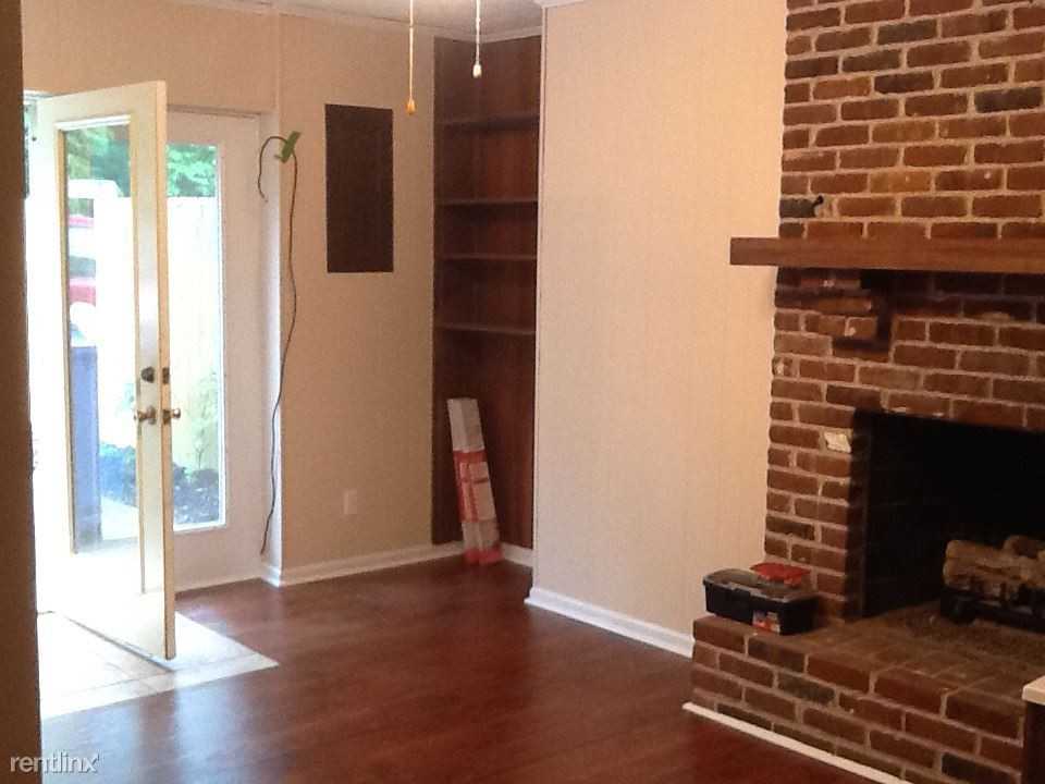 241A Fontaine Cir - Photo 3 of 10