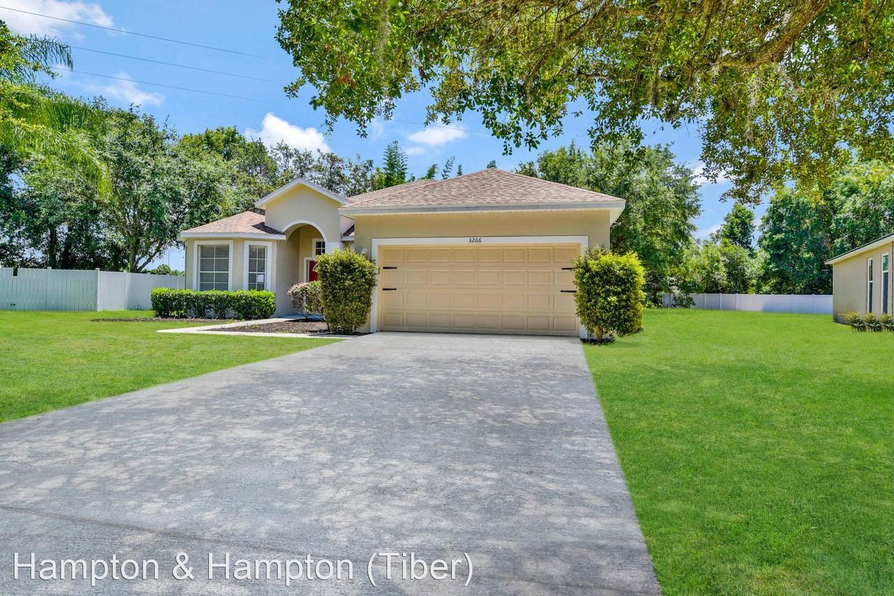 3266 Fawnwood Dr - Photo 3 of 16