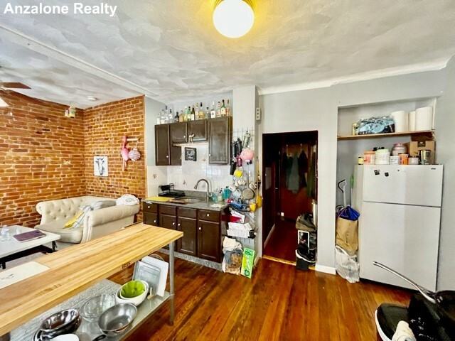 8 Margaret St #3 - Photo 5 of 10