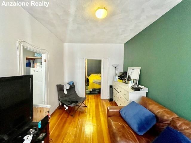 8 Margaret St #3 - Photo 7 of 10