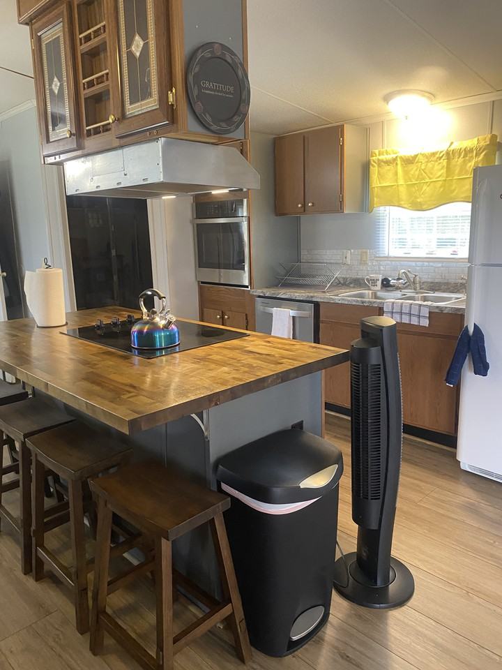 276 Mossy Oaks Dr - Photo 2 of 3