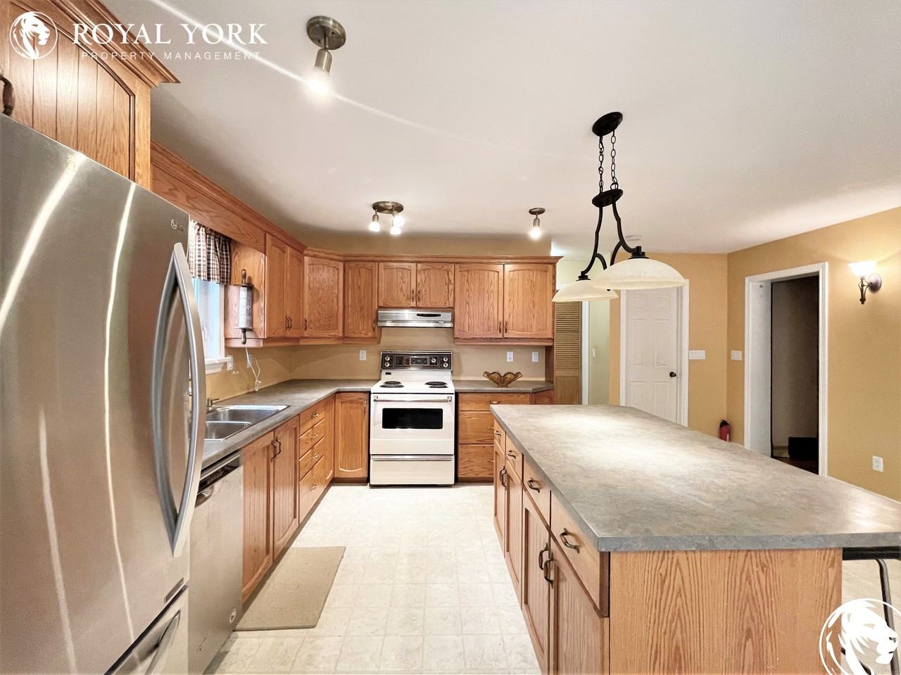 5956 Drummond Rd #1 - Photo 2 of 41