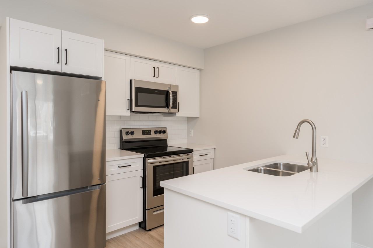 815 Saint Mary's Road, Winnipeg, MB R2M 3N9 2 Bedroom Apartment for