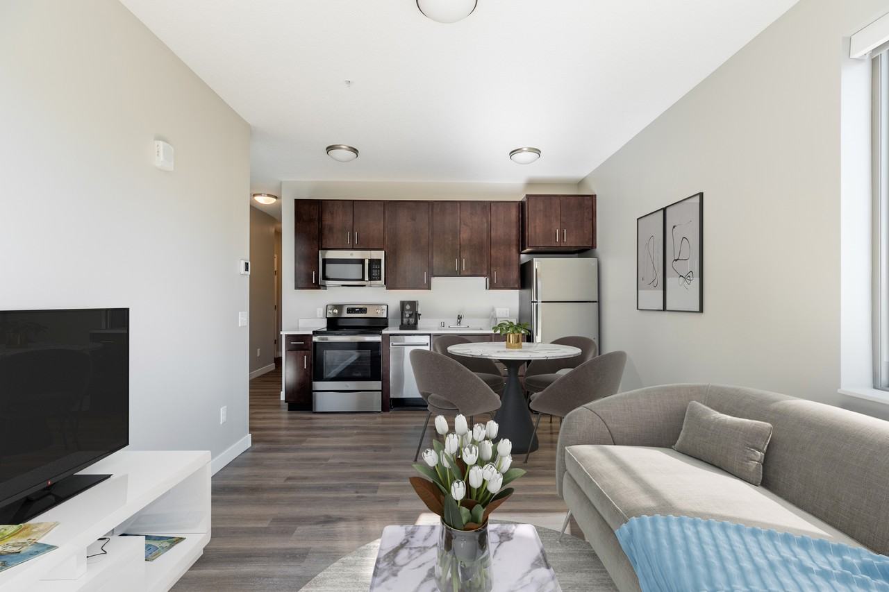 Liffey on Snelling - Photo 3 of 57