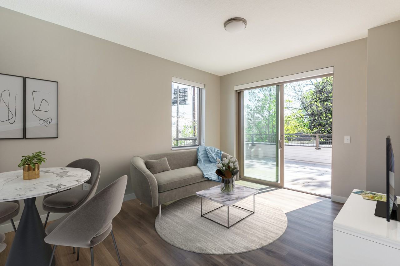 Liffey on Snelling - Photo 2 of 57