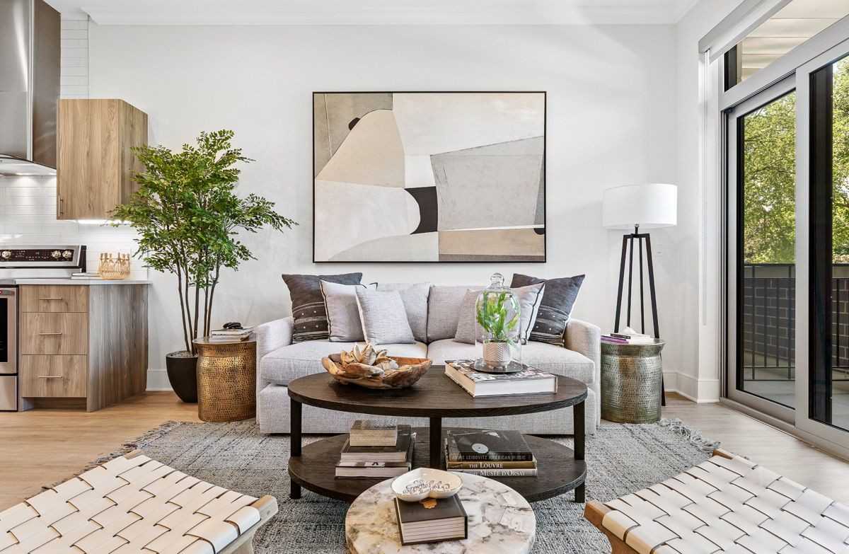 Maeve on Ridge - Photo 6 of 20