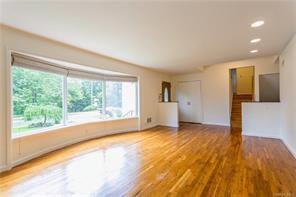 80 Sussex Rd - Photo 2 of 34