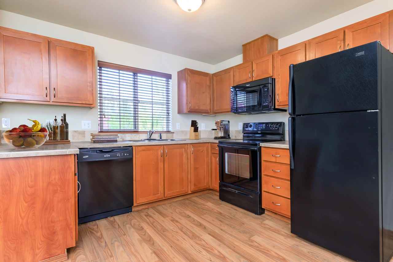 Monroe Avenue Apartments 305 Sabra Ln Ne, Salem, OR 97301 Zumper