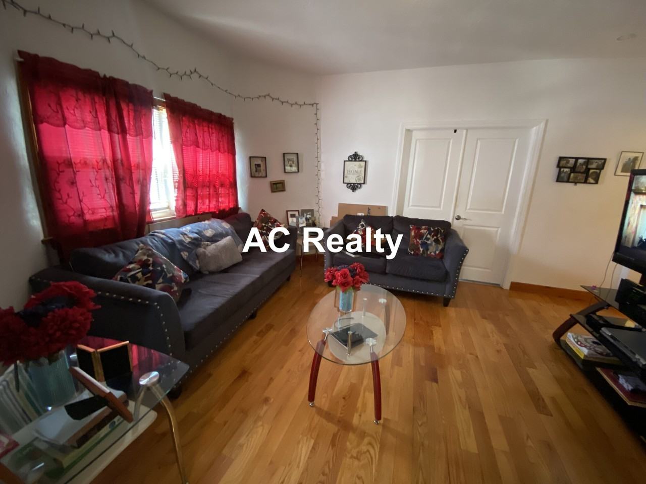 9 Starbird St #1 - Photo 2 of 7