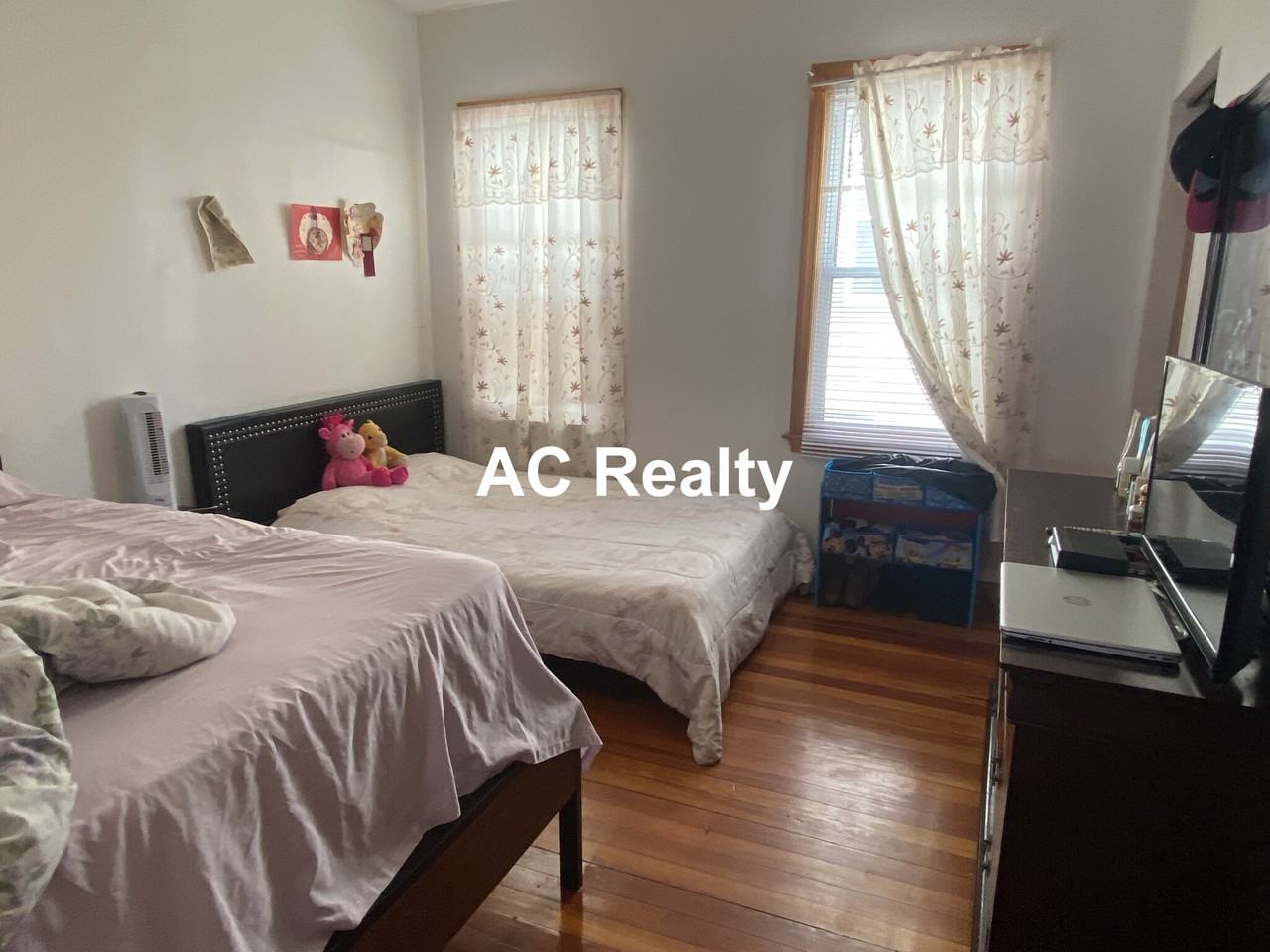 9 Starbird St #1 - Photo 6 of 7