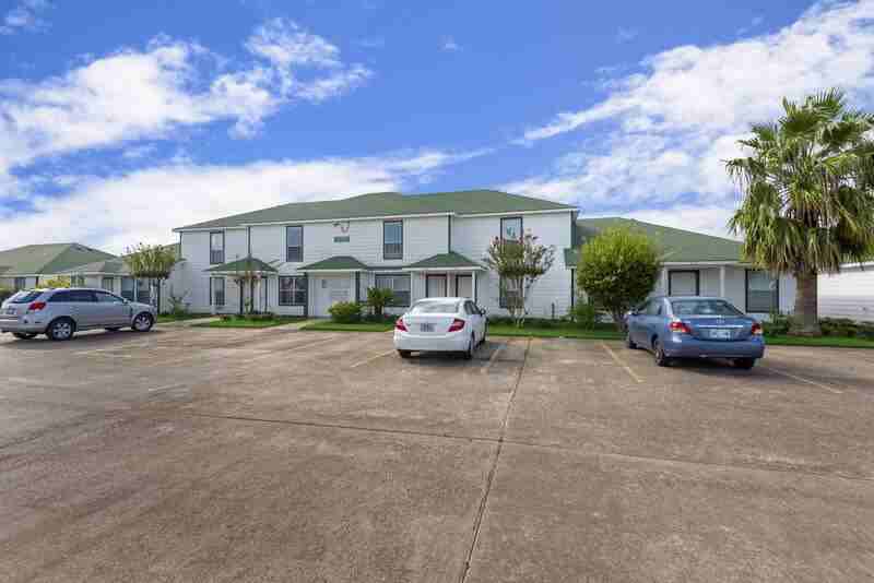 2107 Aruba Calle - Photo 2 of 41