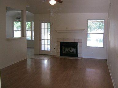 321 Brent Blvd #1 - Photo 4 of 4