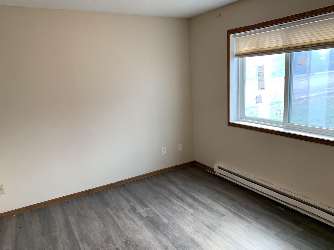 2101 Bryant Ave N #0 - Photo 5 of 10