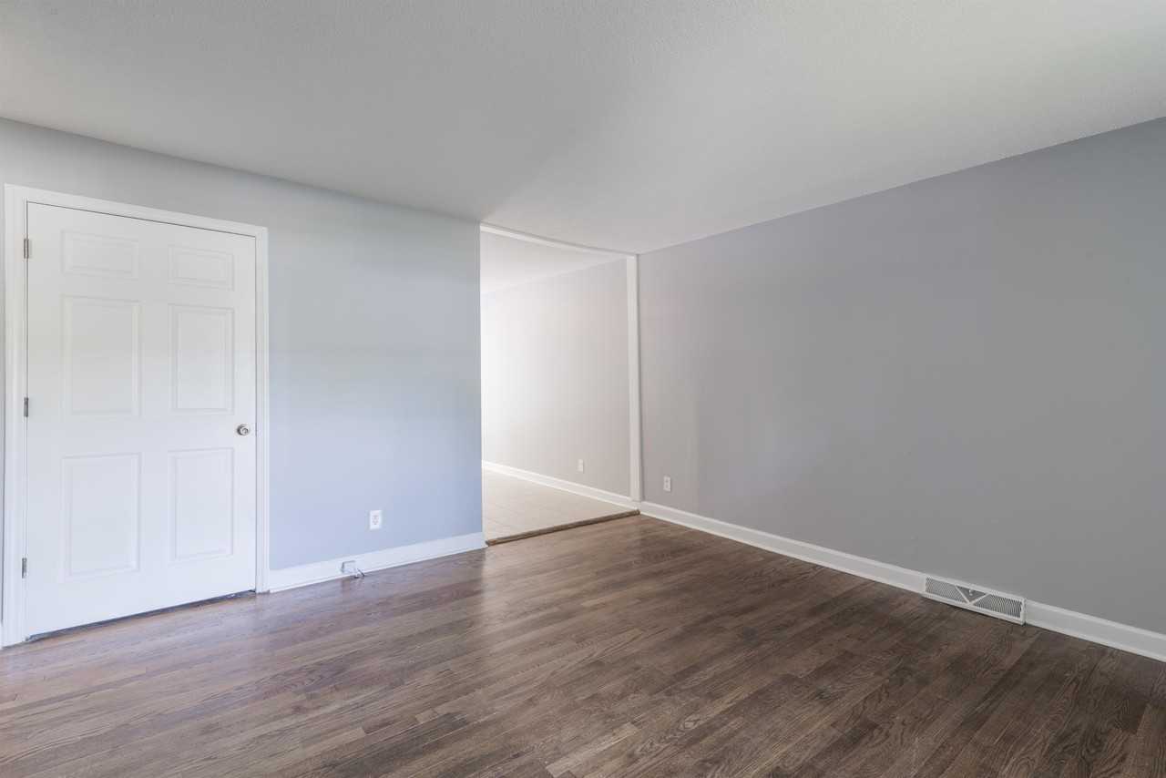 3331 Erskine Dr #1 - Photo 5 of 38